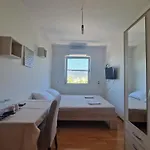 招待所 For Two